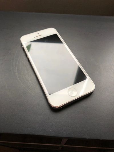 Лот: 11409696. Фото: 1. iPhone 5 16Gb. Смартфоны