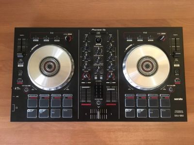 Лот: 12304165. Фото: 1. Pioneer DDJ-SB2 DJ контроллер... DJ-оборудование