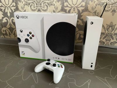 Лот: 18983145. Фото: 1. Xbox Series S гарантия (обмен... Игровые приставки, консоли
