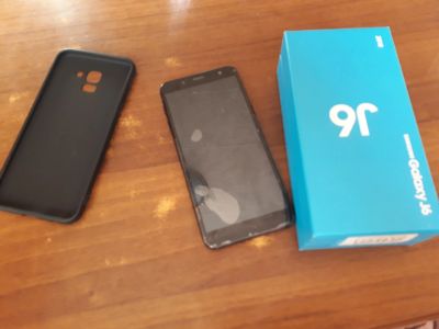 Лот: 15494538. Фото: 1. Samsung j6. Смартфоны