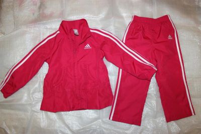 Лот: 3218877. Фото: 1. костюм Adidas 24 мес. Костюмы, пиджаки, комбинезоны