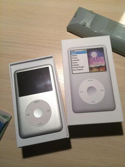 Лот: 4966310. Фото: 1. ipod classic 160gb. Плееры