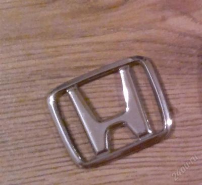 Лот: 1565129. Фото: 1. шильдик хонда (Honda) №2. Кузов