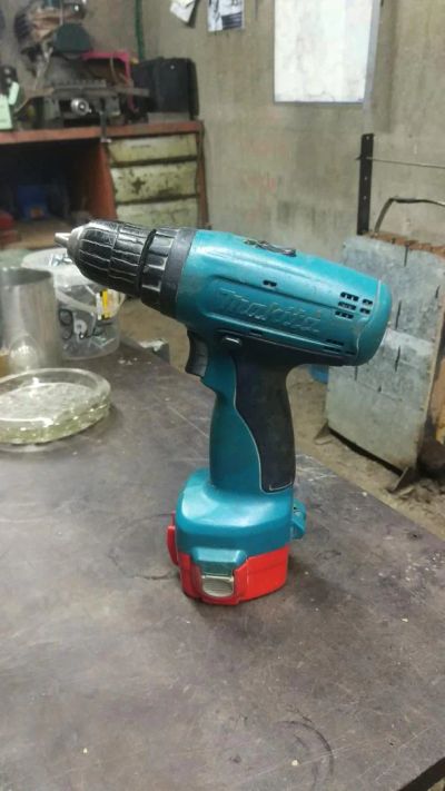 Лот: 11077592. Фото: 1. Шуруповерт makita читаем описание. Электроинструмент