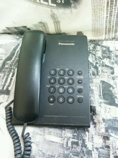 Лот: 11774604. Фото: 1. Телефон panasonic kx ts2350ru. Проводные телефоны