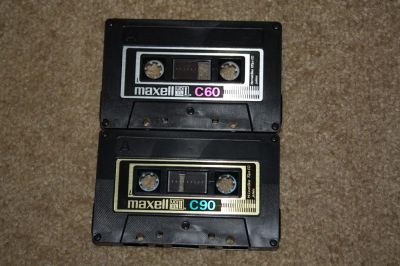 Лот: 4566206. Фото: 1. Аудио кассеты Maxell. 1983 год... Аудиозаписи