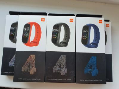 Лот: 14010911. Фото: 1. Фитнес браслет Xiaomi Mi Band... Смарт-часы, фитнес-браслеты, аксессуары