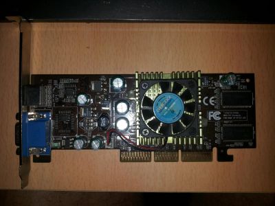 Лот: 4786820. Фото: 1. видеокарта nvidia geforce Fx5200. Видеокарты