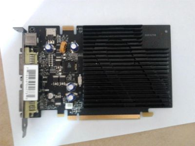 Лот: 3159433. Фото: 1. Видеокарта nVidia GeForce 7600... Видеокарты