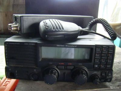Лот: 7023562. Фото: 1. Радиостанция Vertex Standart VX... Рации, радиостанции