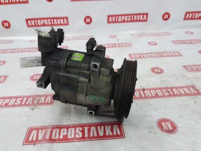 Лот: 20981692. Фото: 1. Компрессор кондиционера Nissan... Двигатель и элементы двигателя