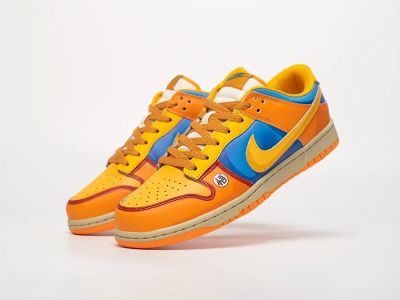 Лот: 21775016. Фото: 1. Кроссовки Nike SB Dunk Low (40598... Кеды, кроссовки, слипоны