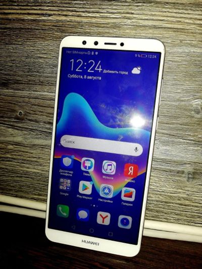 Лот: 16629923. Фото: 1. Huawei y9 (2018) fla-lx1. Смартфоны