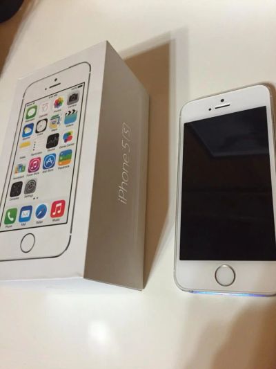 Лот: 5491053. Фото: 1. Iphone 5s 32gb. Смартфоны