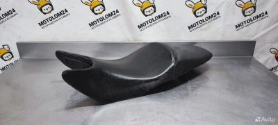 Лот: 22463055. Фото: 1. Сиденье Honda CB Hornet 600. Запчасти