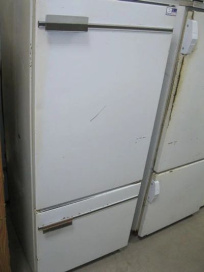 Лот: 3653529. Фото: 1. холодильник Бирюса-8 №8111. Холодильники, морозильные камеры