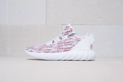 Лот: 11632576. Фото: 1. Кроссовки Adidas Tubular Doom... Кеды, кроссовки, слипоны