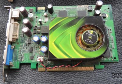 Лот: 7560365. Фото: 1. Видеокарта GeForce Nvidia 7600GS... Видеокарты