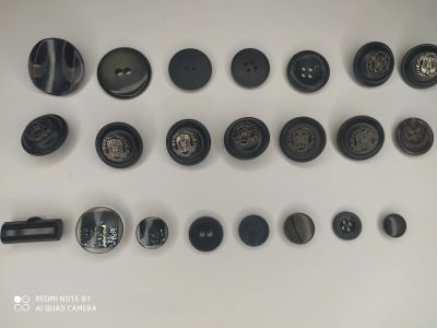 Лот: 15399364. Фото: 1. Пуговицы( черные). Украшения, фурнитура