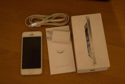 Лот: 8515723. Фото: 1. Iphone 5 16gb белый. Смартфоны