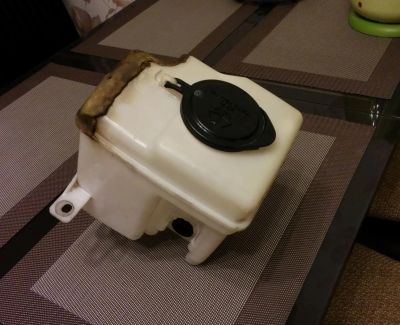 Лот: 6204313. Фото: 1. Бачок стеклоомывтеля на Toyota... Другое (автозапчасти)