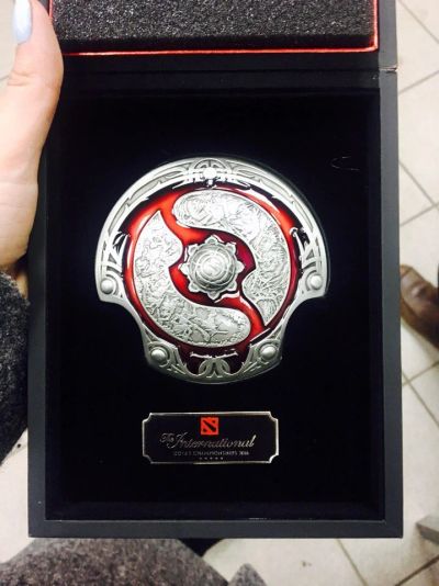 Лот: 9514349. Фото: 1. Коллекционный Aegis of Champions... Другое (коллекционирование, моделизм)