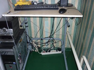 Лот: 911353. Фото: 1. стол под компьютер, ноут бук.с... Другое (мебель)