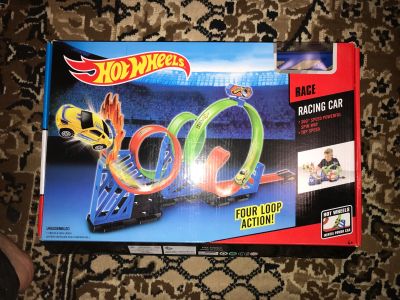 Лот: 15683479. Фото: 1. Hot wheels трасса. Машины и техника