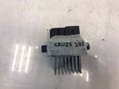 Лот: 21706850. Фото: 1. реостат печки Chevrolet Cruze... Двигатель и элементы двигателя