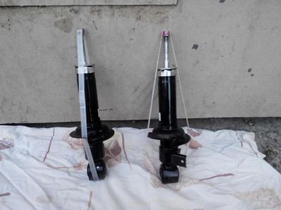 Лот: 4260570. Фото: 1. Стойки задние Honda Stream. Ходовая, подвеска, рулевое управление