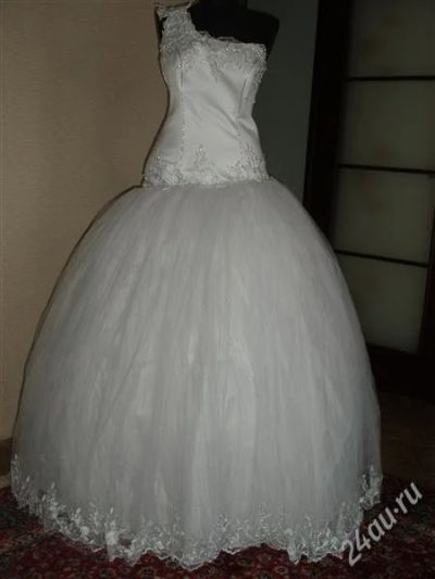 Лот: 2876136. Фото: 1. новое!свадебное платье с пышной... Свадебные платья
