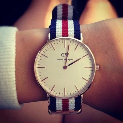 Лот: 8381246. Фото: 1. Часы Daniel Wellington. Другие наручные часы