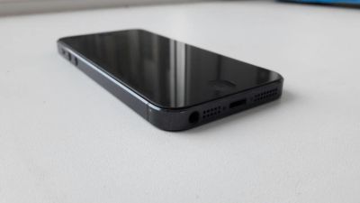 Лот: 8785692. Фото: 1. Iphone 5 16gb. Смартфоны