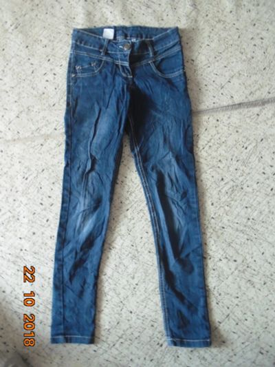 Лот: 12462023. Фото: 1. джинсы на девочку р.146 (№44). Брюки, шорты, джинсы