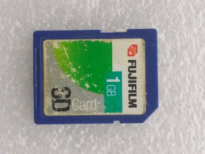 Лот: 14392818. Фото: 1. Карта SD 1GB. Карты памяти