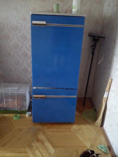 Лот: 3111858. Фото: 1. ХОЛОДИЛЬНИК СИНИЙ СРОЧНО!!! торг... Холодильники, морозильные камеры
