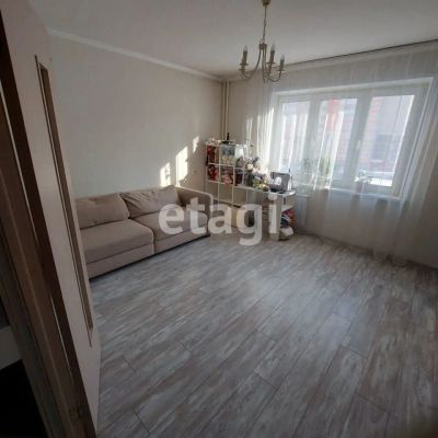 Лот: 21442199. Фото: 1. Сдам 4-комн. кв. 81.9 кв.м. Красноярск... Квартиры, студии