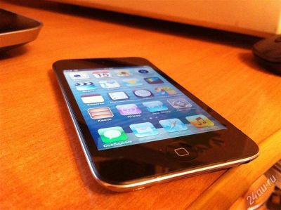 Лот: 2215090. Фото: 1. Apple Ipod Touch 4. 8gb. Плееры