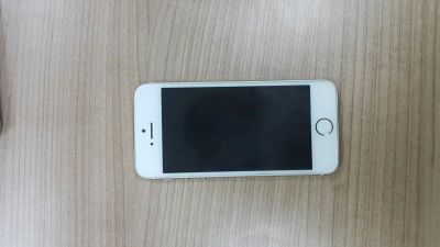 Лот: 8319360. Фото: 1. Айфон I-phone 5s gold 32г. Смартфоны