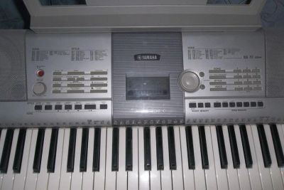 Лот: 4292045. Фото: 1. Синтезатор Yamaha PSR-2. Клавишные