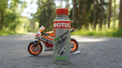 Лот: 12699821. Фото: 1. Очиститель топливной системы MOTUL... Присадки, добавки в топливо
