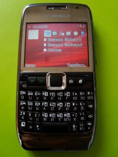 Лот: 519288. Фото: 1. Nokia E71xm QWERTY. Кнопочные мобильные телефоны