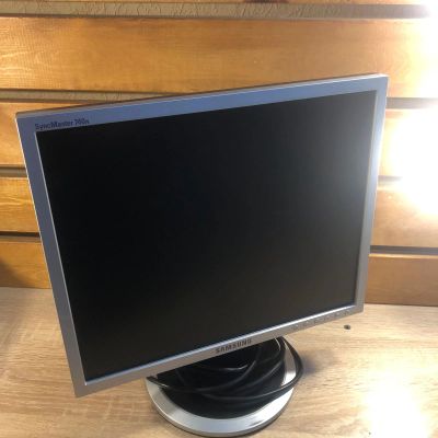 Лот: 18302742. Фото: 1. Монитор Samsung SyncMaster 740N... ЖК-мониторы
