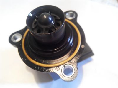 Лот: 6901230. Фото: 1. Клапан турбины audi Skoda VW 06H145710C. Двигатель и элементы двигателя