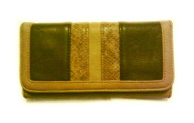 Лот: 7338056. Фото: 1. КОШЕЛЁК stradivarius. Бумажники, кошельки, портмоне
