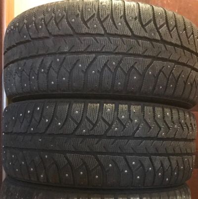 Лот: 12628577. Фото: 1. Шины 235/40/r18 Bridgestone Ice... Шины
