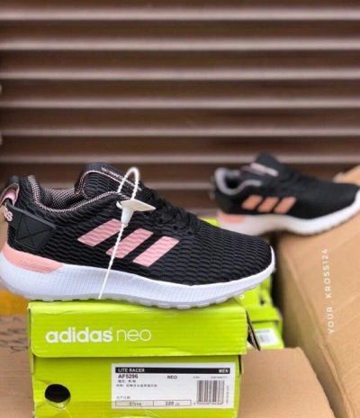 Лот: 11679168. Фото: 1. Кроссовки Adidas lite racer. Кеды, кроссовки, слипоны