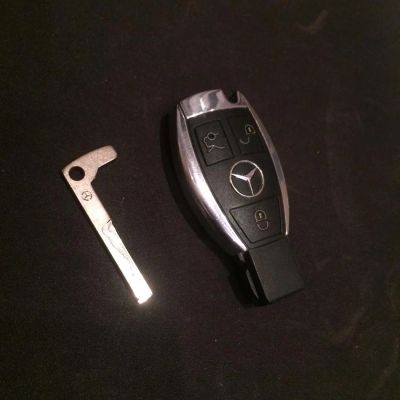 Лот: 8444402. Фото: 1. Ключ рыбка хром mercedes benz. Другое (авто, мото, водный транспорт)