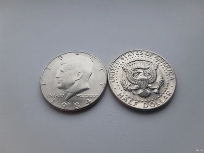 Лот: 17413137. Фото: 1. США 50 центов 1984 г ( Half dollar... Америка