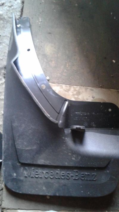 Лот: 9446063. Фото: 1. Mercedes (Мерседес) w166 брызговик. Кузов